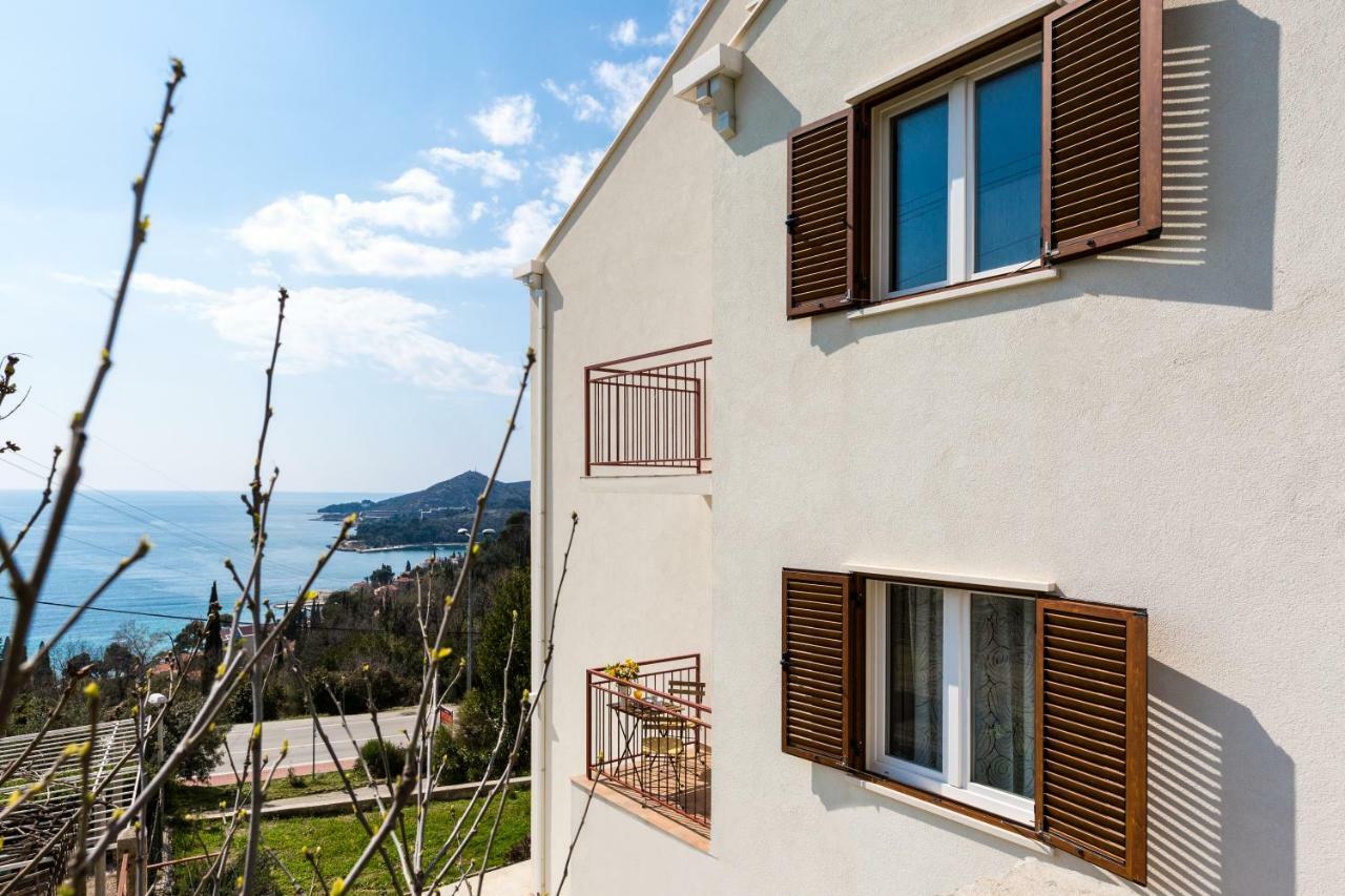 Villa Pergola-Apartment Toni มลินี ภายนอก รูปภาพ