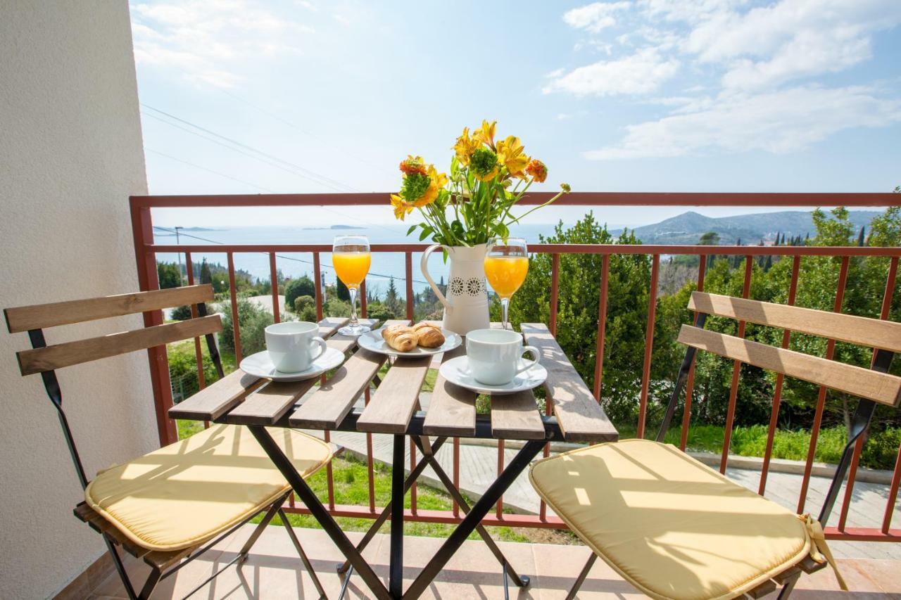 Villa Pergola-Apartment Toni มลินี ภายนอก รูปภาพ