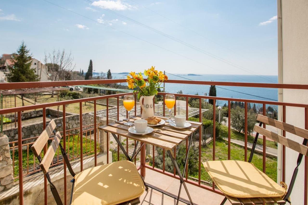 Villa Pergola-Apartment Toni มลินี ภายนอก รูปภาพ
