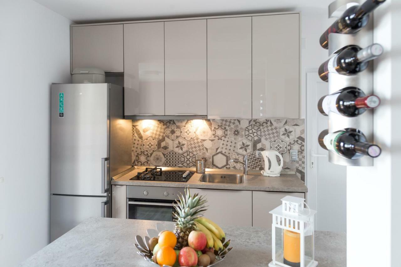 Villa Pergola-Apartment Toni มลินี ภายนอก รูปภาพ